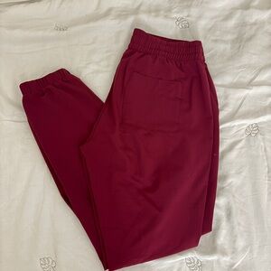 BR Standard Flyweight Jogger in Red Wine